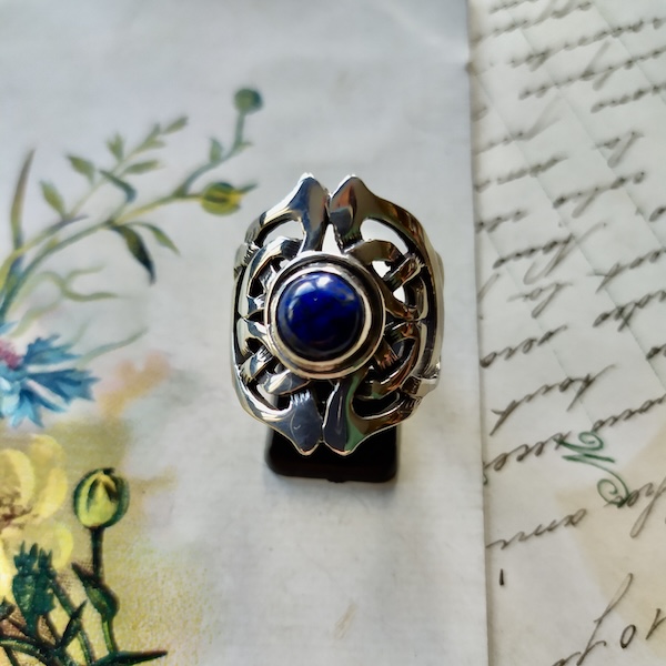 KR7 lapis lazuli