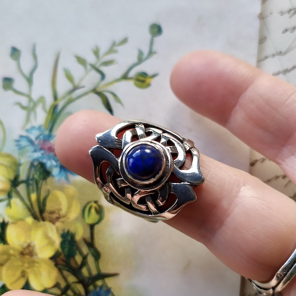 KR7 lapis lazuli