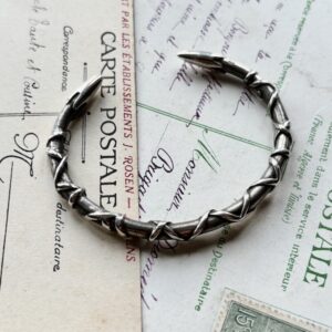 Bracelet en argent fait main en Bretagne